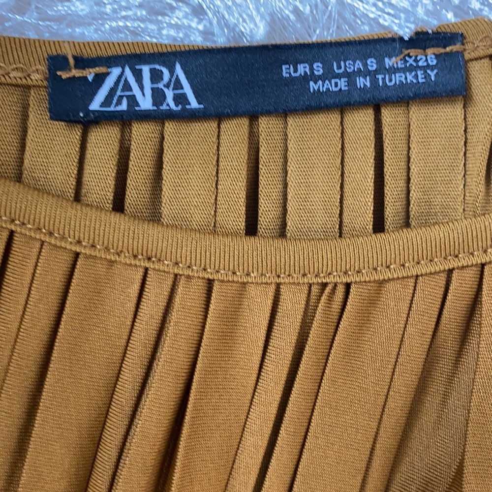 Zara Matching Set - Picture 4 of 4